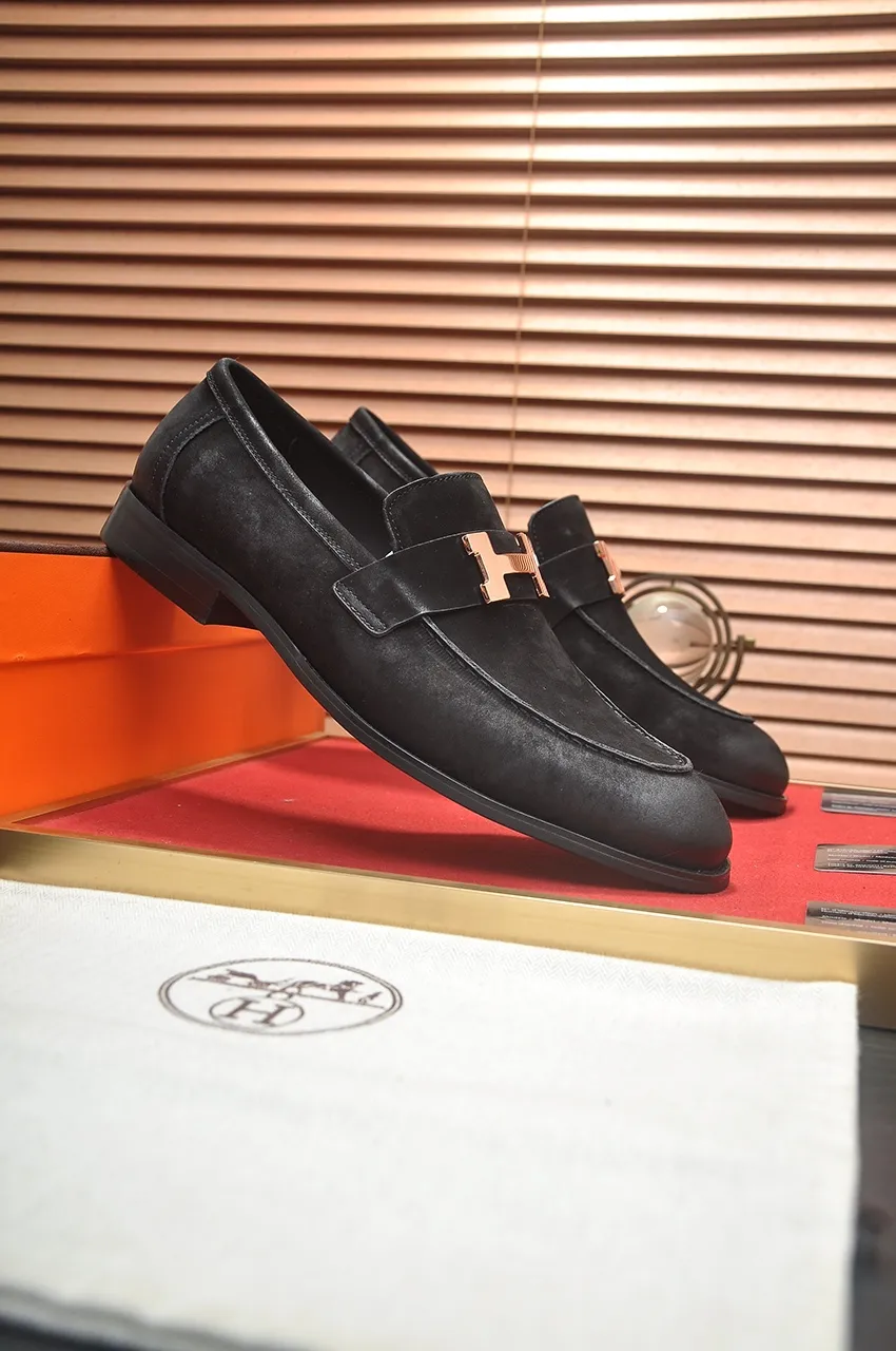 Men's shoes💰520💶[HERMES] (cowhide lining)🍀Italian top luxury🍀He does not pursue novel styles and gorgeous colors, but attracts the favor of successful men with his flawless, elegant and classic style. Formal leather shoes This very comfortable, simple and stable style allows you to easily match any style! The pattern is absolutely 1:1 refined from the original case, and we strive for excellence in materials, imported cowhide + cowhide lining💪💪💪extraordinary texture👍! .Code number: 38-45 (45 customized)